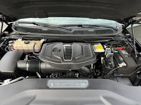 Used 2024 Jeep Grand Wagoneer L 4WD image 33