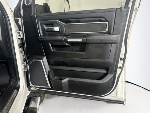 Used 2019 RAM 2500 Laramie AWD/4WD image 33