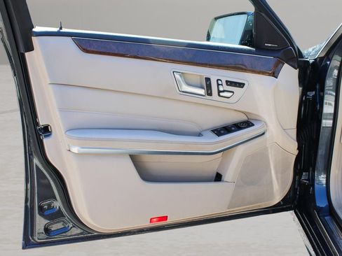 Used 2016 Mercedes-Benz E 350 4MATIC Wagon image 16