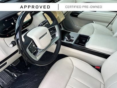 Used 2025 Land Rover Range Rover Long Wheelbase SE