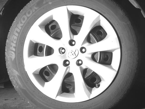 Used 2025 Toyota Corolla LE FWD image 13