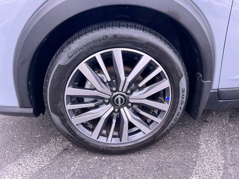 Used 2023 Nissan Kicks SV image 12