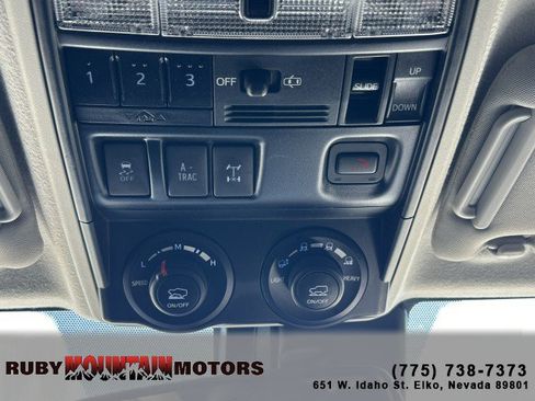 Used 2023 Toyota 4Runner TRD Off-Road Premium w/ Moonroof Package AWD/4WD image 19