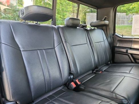 Used 2018 Ford F150 XLT w/ Equipment Group 302A Luxury AWD/4WD image 40