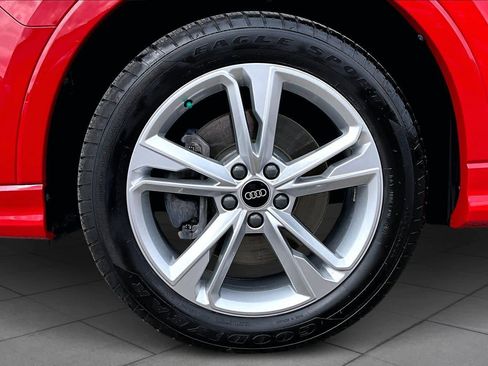 Used 2023 Audi Q3 2.0T Premium Plus image 11