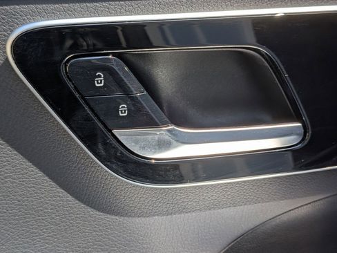 Used 2023 Mercedes-Benz C 300 4MATIC Sedan image 28