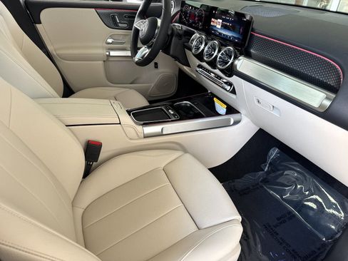 New 2026 Mercedes-Benz GLB 250 image 17
