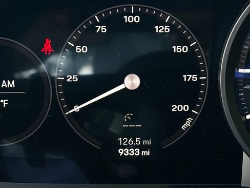 Certified 2024 Porsche 911 Carrera RWD image 10