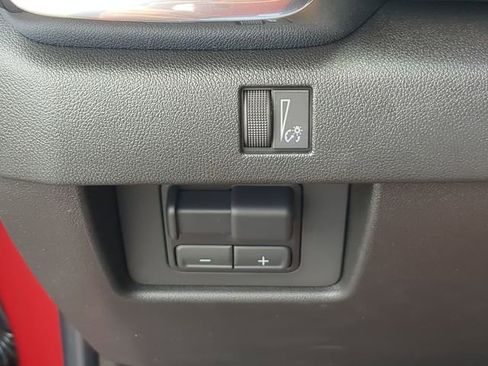 New 2025 GMC Canyon Elevation w/ Convenience Package image 25