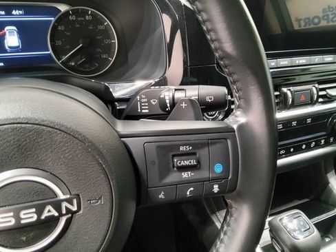 Used 2024 Nissan Pathfinder SV image 22