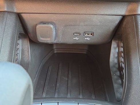 Used 2025 Chevrolet TrailBlazer LS w/ LS Convenience Package FWD image 30