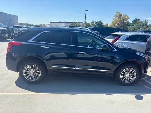 Used 2017 Cadillac XT5 Luxury w/ Driver Awareness Package FWD image 2