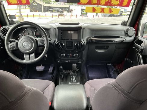 Used 2013 Jeep Wrangler Sport AWD/4WD image 15