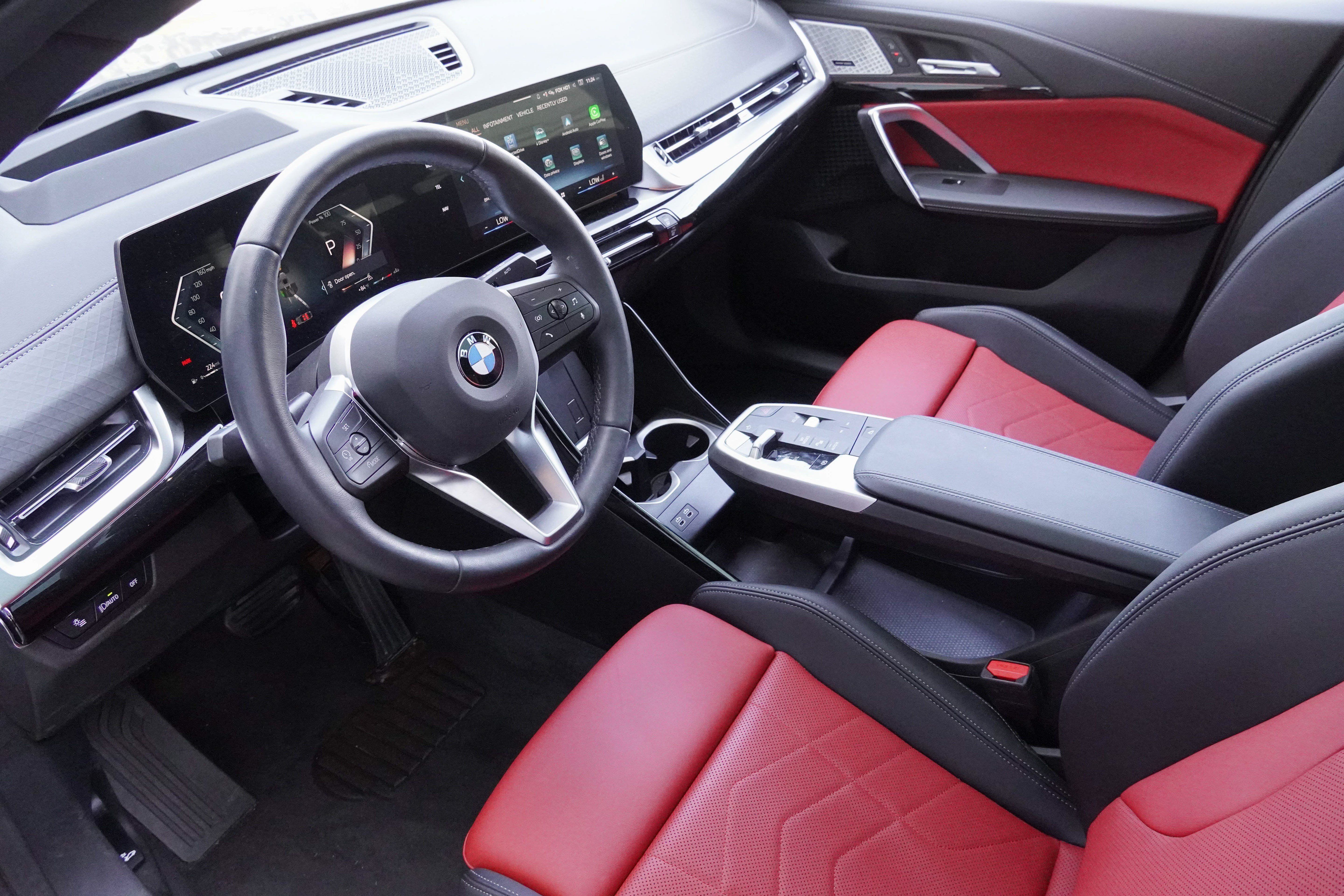Certified 2025 BMW X2 xDrive28i AWD/4WD image 9