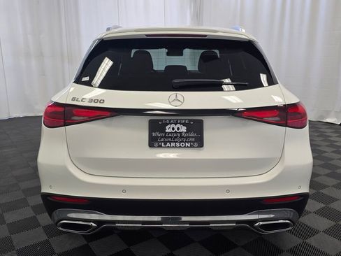 Used 2025 Mercedes-Benz GLC 300 image 5