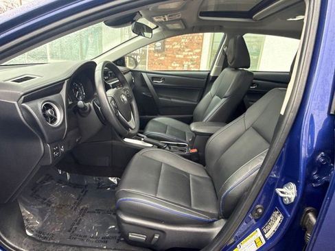 Used 2018 Toyota Corolla XSE image 11