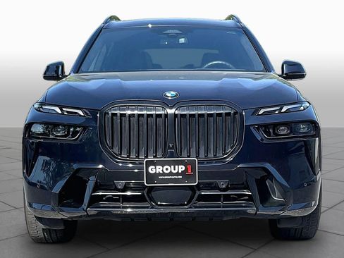 Used 2025 BMW X7 xDrive40i w/ M Sport Package AWD/4WD image 3