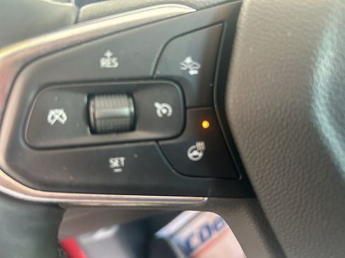 Used 2024 Chevrolet Trax ACTIV FWD image 21
