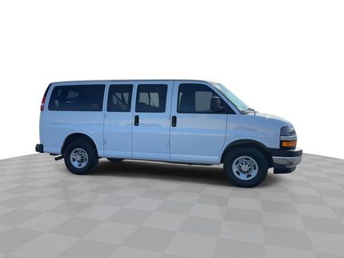 Certified 2024 Chevrolet Express 2500 LT w/ LT Preferred Equipment Group image 9