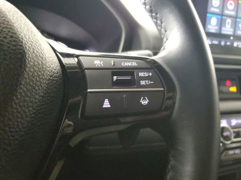 Used 2025 Honda Pilot Touring image 25
