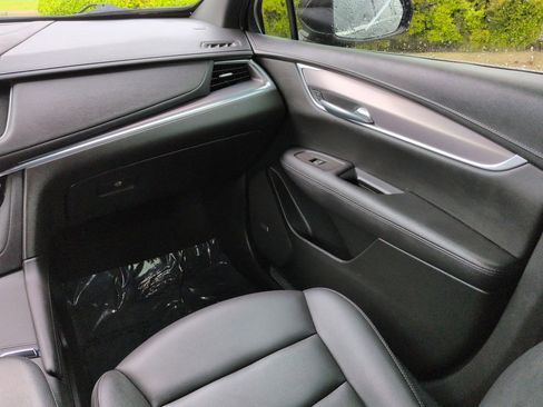 Used 2020 Cadillac XT5 Luxury image 17