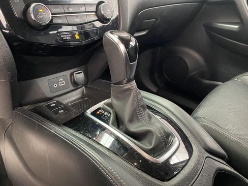 Used 2020 Nissan Rogue Sport SL image 21