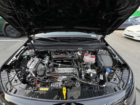 Used 2024 Mercedes-Benz EQB 300 4MATIC w/ Winter Package image 27