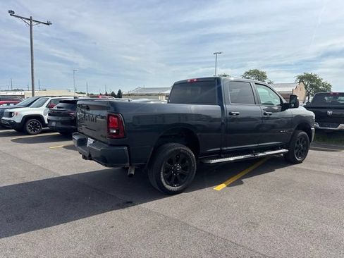 Used 2026 RAM 2500 Big Horn AWD/4WD image 4