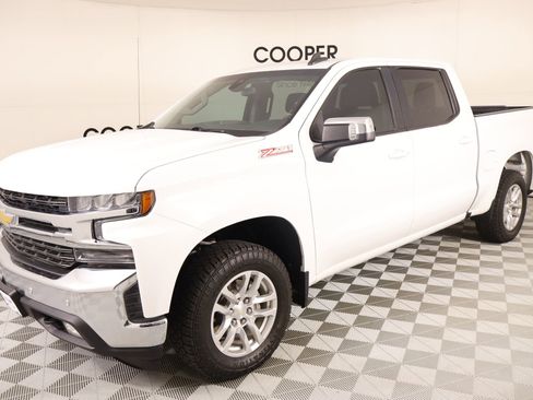 Used 2022 Chevrolet Silverado 1500 LT w/ Z71 Off-Road Package image 10