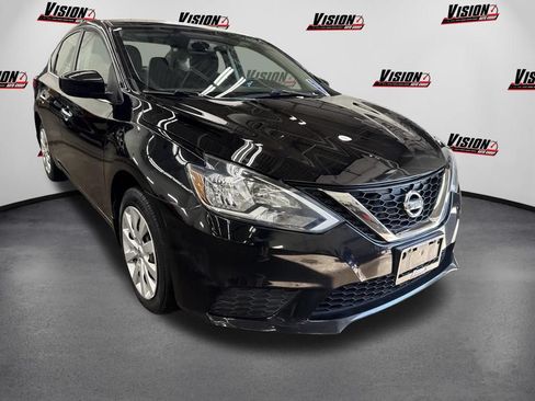 Used 2017 Nissan Sentra SV w/ Driver's Assist Package FWD image 3