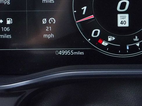 Used 2022 Jaguar F-PACE SVR AWD/4WD image 12