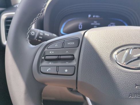 New 2026 Hyundai Venue SEL FWD image 32