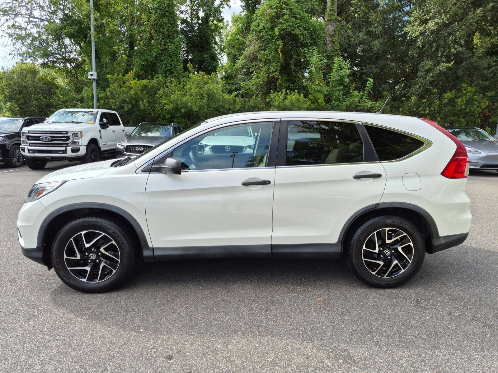 Used 2016 Honda CR-V SE image 6