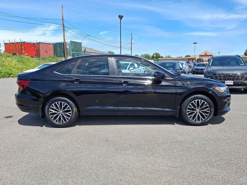 Used 2020 Volkswagen Jetta SE w/ SE Cold Weather Package FWD image 7