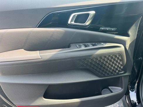 New 2026 Kia Carnival SX Prestige FWD image 25