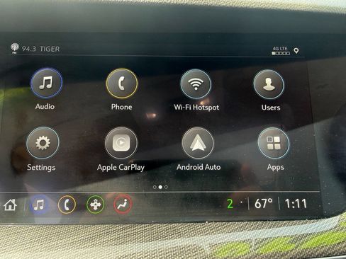 Used 2022 Buick Envision Essence w/ Sport Touring Package AWD/4WD image 26