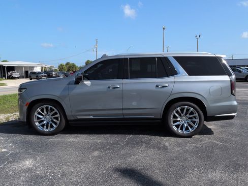 Used 2023 Cadillac Escalade Premium Luxury w/ LPO, Radiant Package RWD image 6