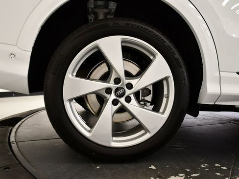 New 2025 Audi Q5 Premium Plus image 15