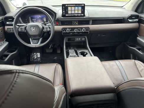 Used 2023 Honda Pilot Elite image 19