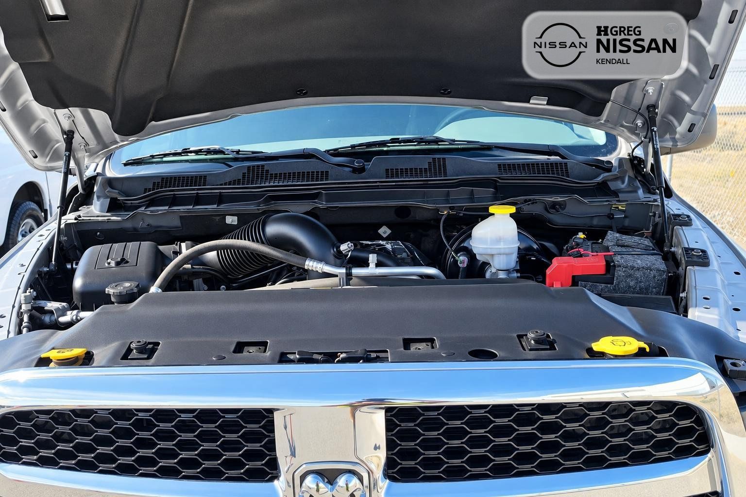 Used 2020 RAM 1500 Classic SLT AWD/4WD image 12