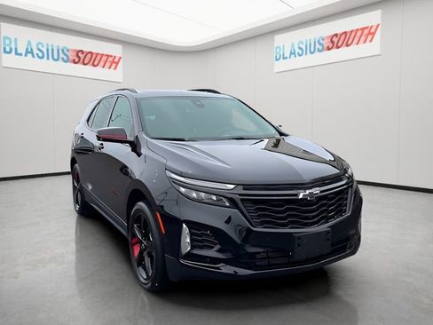 Used 2024 Chevrolet Equinox Premier AWD/4WD image 1