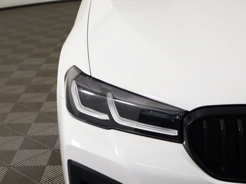 Used 2023 BMW M550i xDrive w/ Executive Package AWD/4WD image 16