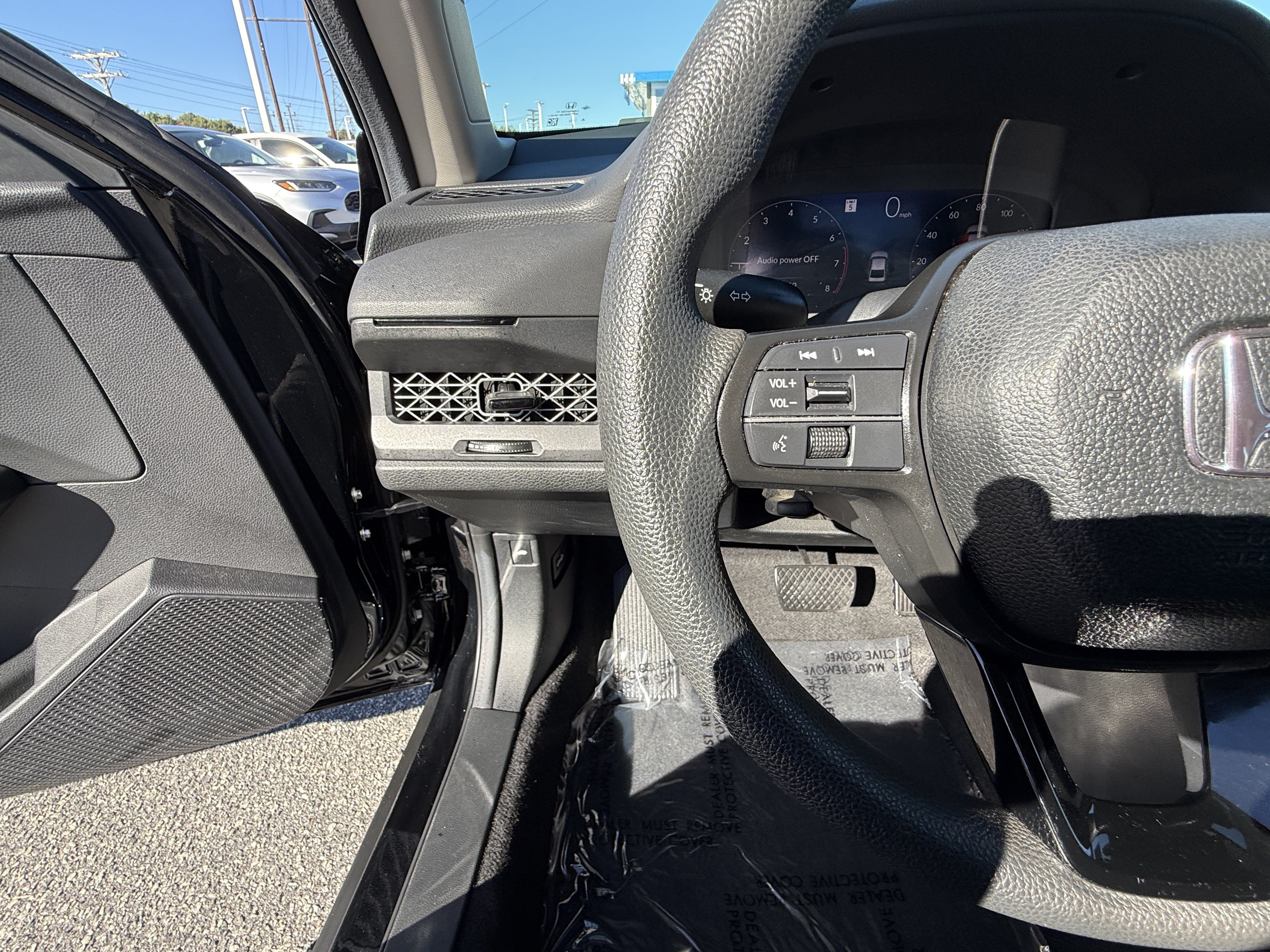 Certified 2025 Honda Accord LX image 19