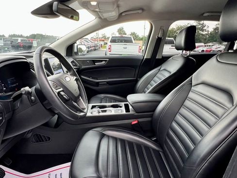 Used 2024 Ford Edge SEL image 18