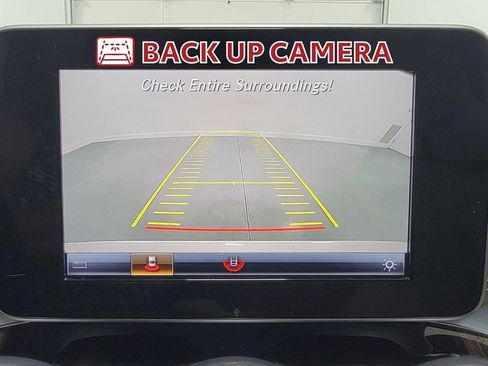 Used 2018 Mercedes-Benz C 300 4MATIC Sedan image 22