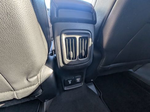 Used 2019 Jeep Compass Latitude AWD/4WD image 40