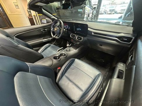 Used 2025 Ford Mustang GT Premium w/ GT Performance Package RWD image 23