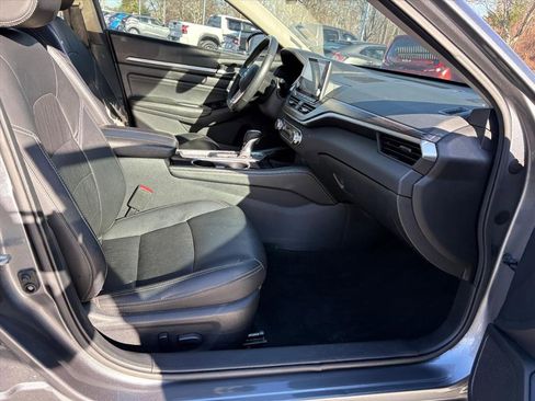 Used 2020 Nissan Altima 2.5 Platinum image 18