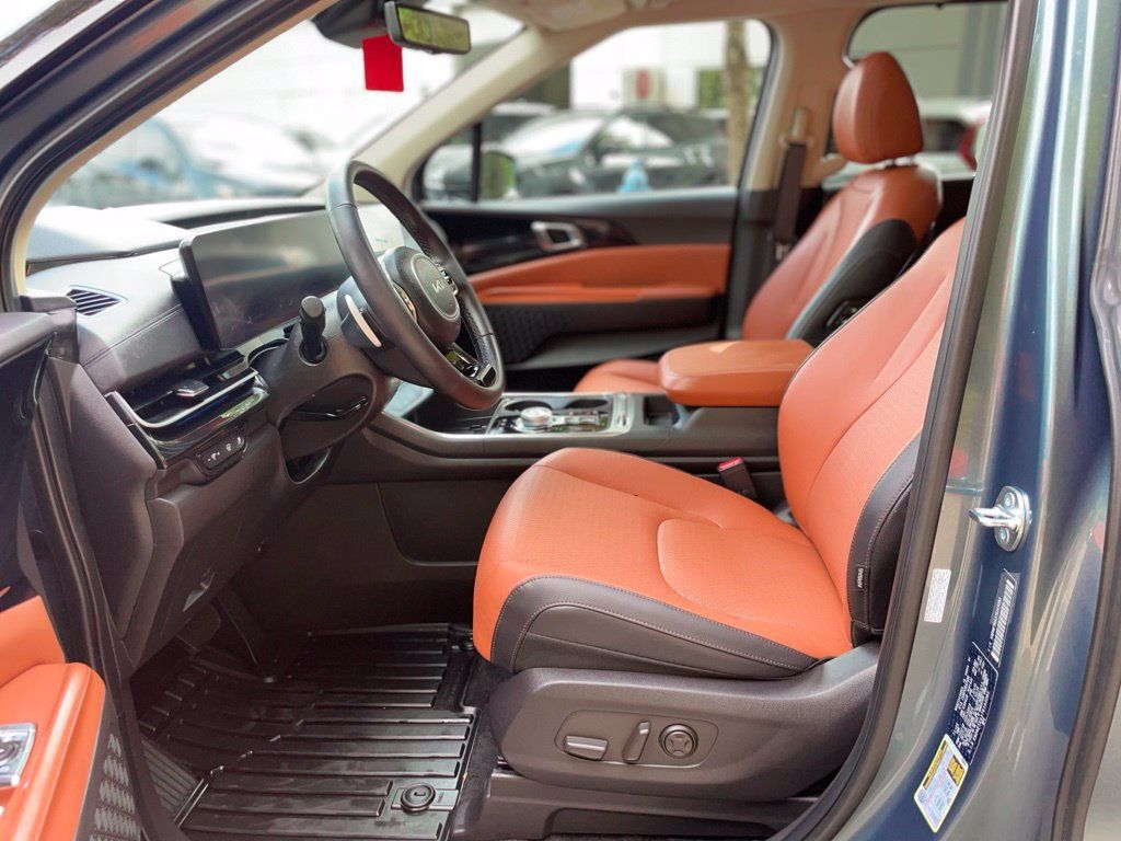 Used 2026 Kia Carnival SX Prestige FWD image 10