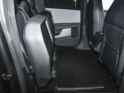 Used 2025 Tesla Cybertruck AWD Crew Cab image 50